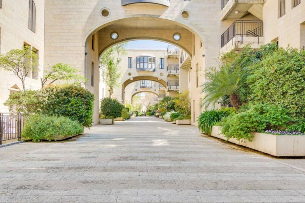 Mamilla Pool - David'S Village - Jerusalem-Rent Экстерьер фото