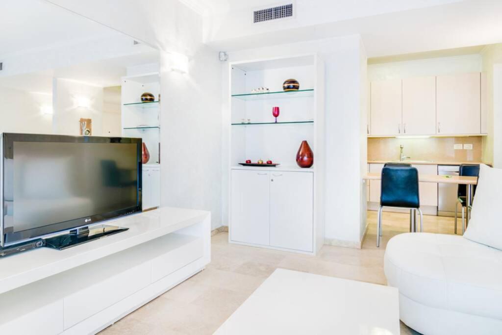 Mamilla Pool - David'S Village - Jerusalem-Rent Экстерьер фото